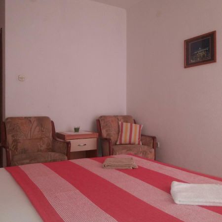 Apartments Erceg Омиш Экстерьер фото