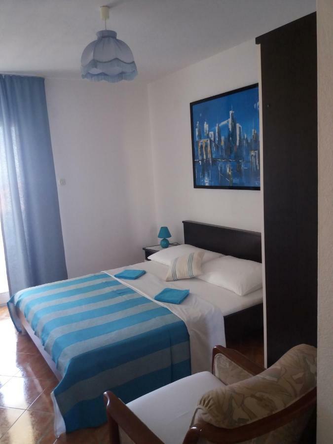 Apartments Erceg Омиш Экстерьер фото